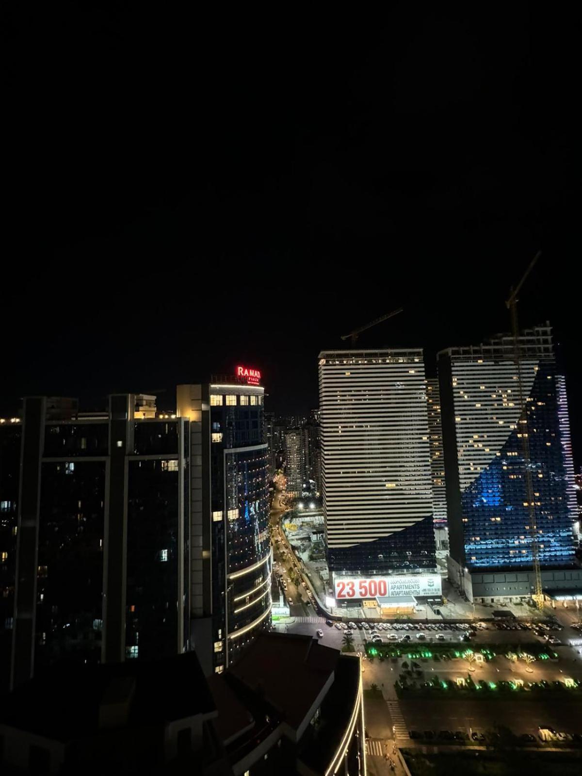 Moonlight Apart-Hotel 巴统 外观 照片